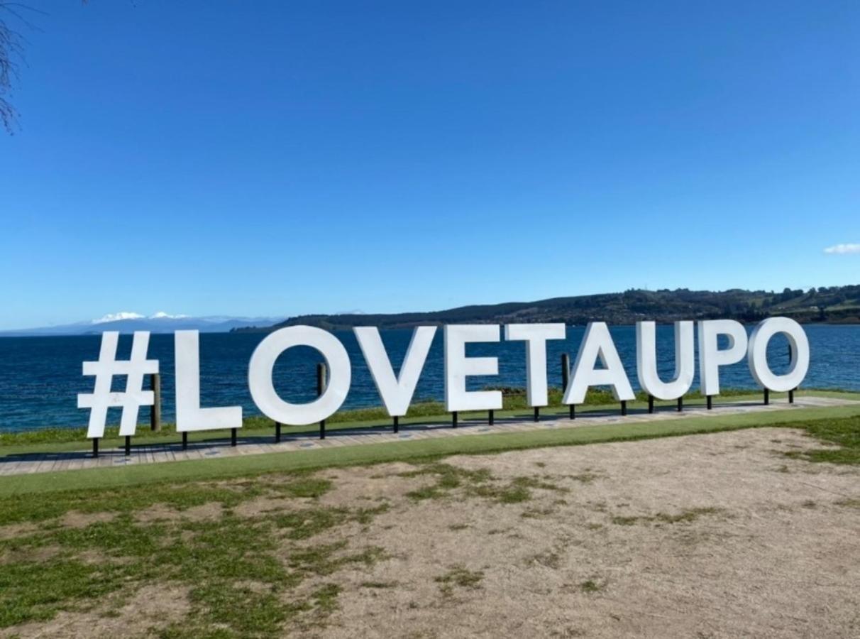 Lake Taupo Motor Inn Luaran gambar